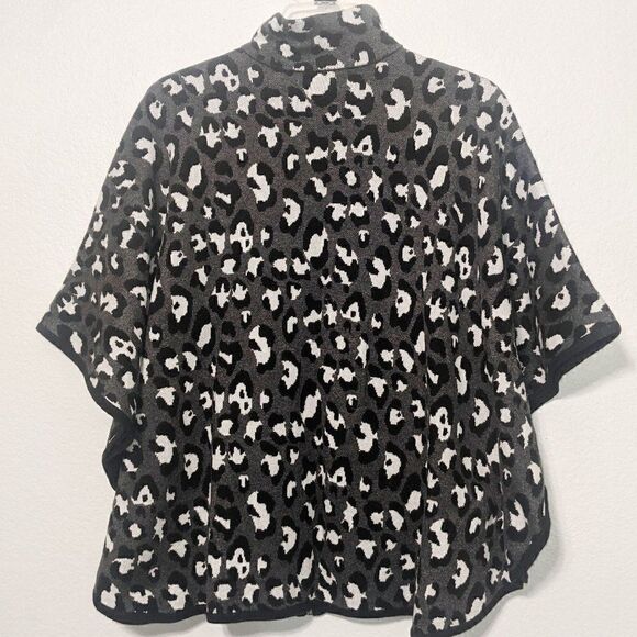 Jones New York Gray Leopard Cape Poncho Sweater Size S/M - Picture 2 of 15
